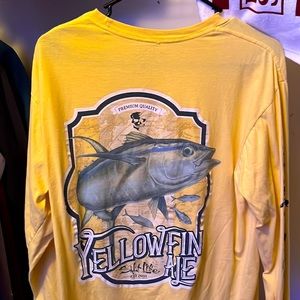 Men’s Medium yellow Salt Life shirt